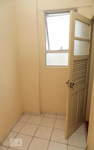 Apartamento à venda com 72m², 2 quartos e 1 vagaQuarto de Serviço