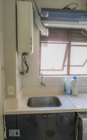 Apartamento para alugar com 130m², 3 quartos e 2 vagas Apartamento para alugar com 130m², 3 quartos e 2 vagasÁrea de serviço