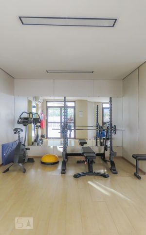 Apartamento para alugar com 130m², 3 quartos e 2 vagas Apartamento para alugar com 130m², 3 quartos e 2 vagasAcademia