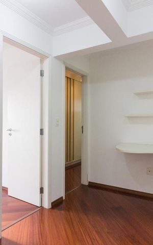 Apartamento à venda com 150m², 2 quartos e 3 vagasHall Quartos