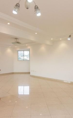Apartamento à venda com 150m², 2 quartos e 3 vagasSala