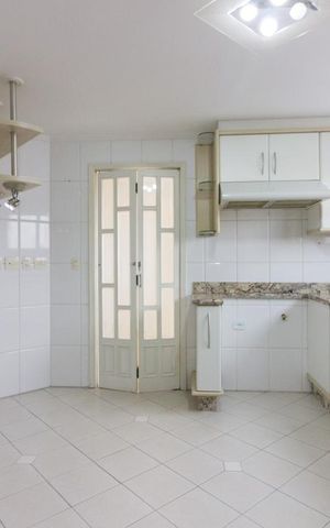 Apartamento à venda com 150m², 2 quartos e 3 vagasCozinha