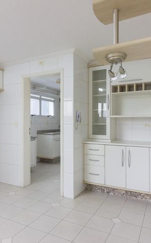 Apartamento à venda com 150m², 2 quartos e 3 vagasCozinha