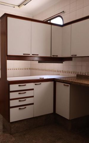Apartamento à venda com 220m², 3 quartos e 3 vagasCozinha