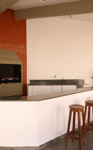Apartamento à venda com 220m², 3 quartos e 3 vagasChurrasqueira
