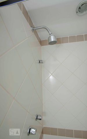 Apartamento para alugar com 68m², 2 quartos e 1 vagaBanheiro