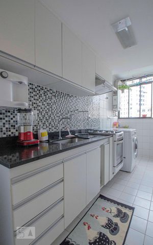 Apartamento para alugar com 68m², 2 quartos e 1 vagaCozinha