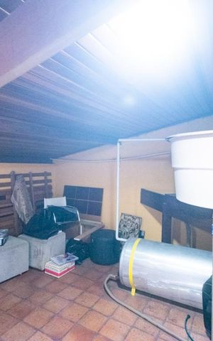 Casa à venda com 550m², 3 quartos e 8 vagas Casa à venda com 550m², 3 quartos e 8 vagasSótão