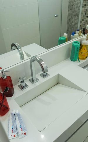 Apartamento para alugar com 57m², 2 quartos e 1 vagaQuarto 2 - Suíte/ Banheiro (Pia)