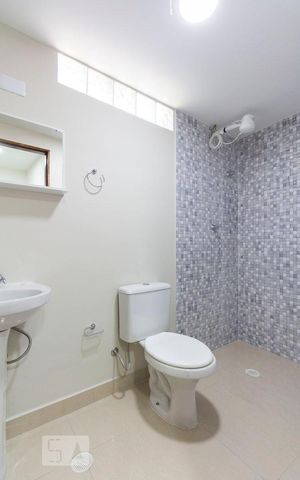Casa para alugar com 30m², 1 quarto e sem vagaBanheiro - Suíte