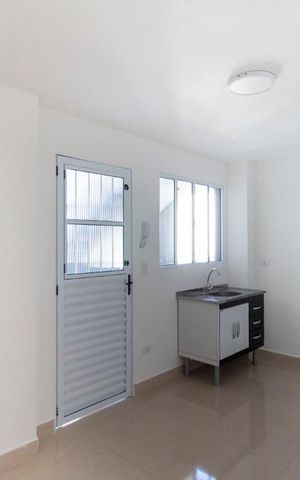 Casa para alugar com 30m², 1 quarto e sem vagaSala e cozinha