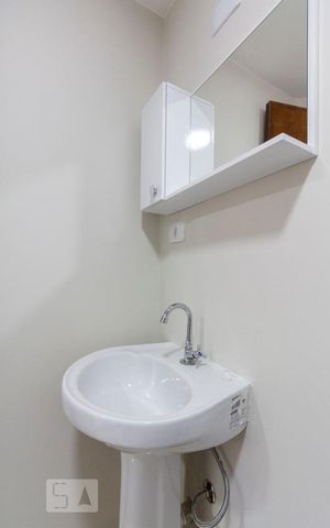Casa para alugar com 30m², 1 quarto e sem vagaBanheiro - Suíte
