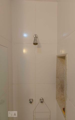 Apartamento para alugar com 105m², 3 quartos e sem vagaSuite