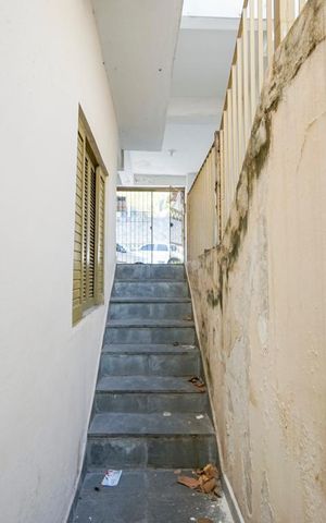 Casa à venda com 104m², 2 quartos e 1 vaga Casa à venda com 104m², 2 quartos e 1 vagaCorredor de entrada