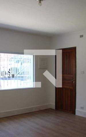 Casa para alugar com 200m², 2 quartos e 1 vagaSala
