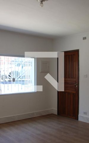 Casa para alugar com 200m², 2 quartos e 1 vagaSala