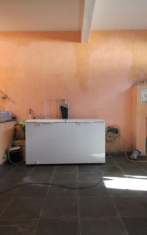 Casa à venda com 150m², 2 quartos e 2 vagasGaragem