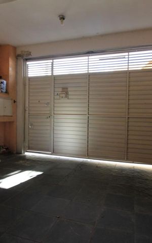 Casa à venda com 150m², 2 quartos e 2 vagasGaragem