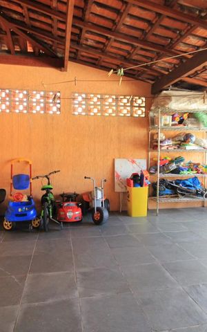 Casa à venda com 150m², 2 quartos e 2 vagasVaranda