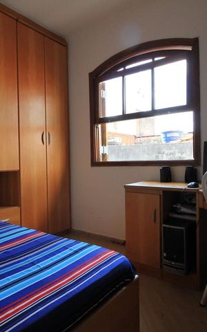 Casa à venda com 150m², 2 quartos e 2 vagasQuarto