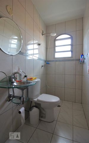 Casa à venda com 150m², 2 quartos e 2 vagasBanheiro