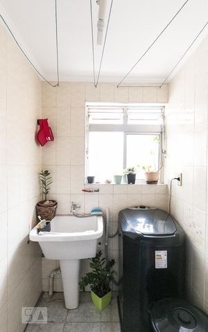 Apartamento à venda com 64m², 3 quartos e 1 vagaÁrea de serviço 