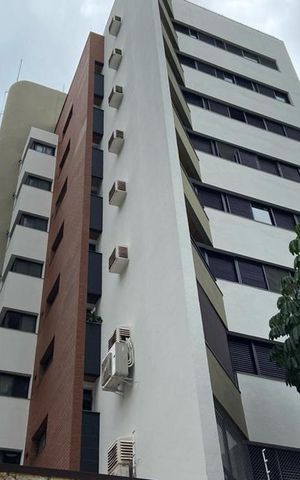 Apartamento à venda com 240m², 3 quartos e 2 vagas Apartamento à venda com 240m², 3 quartos e 2 vagasFachada