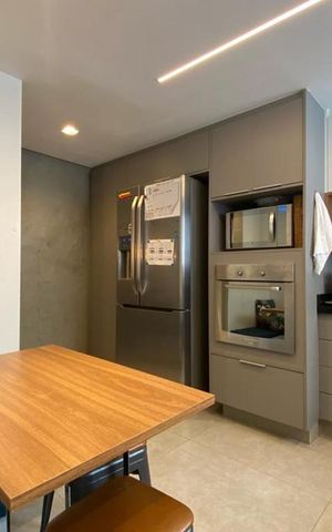 Apartamento à venda com 240m², 3 quartos e 2 vagas Apartamento à venda com 240m², 3 quartos e 2 vagasCozinha