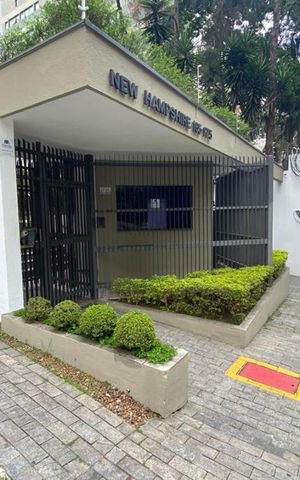 Apartamento à venda com 240m², 3 quartos e 2 vagas Apartamento à venda com 240m², 3 quartos e 2 vagasEntrada
