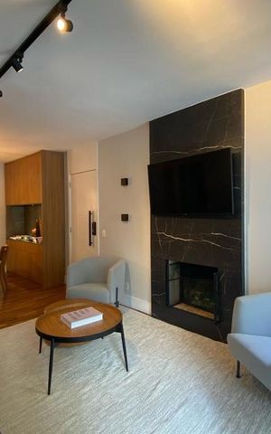 Apartamento à venda com 240m², 3 quartos e 2 vagas Apartamento à venda com 240m², 3 quartos e 2 vagasSala