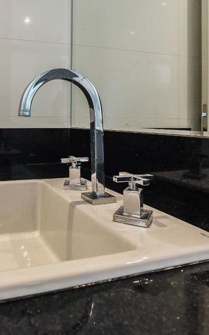 Apartamento à venda com 155m², 3 quartos e 3 vagasBanheiro da Suíte 2