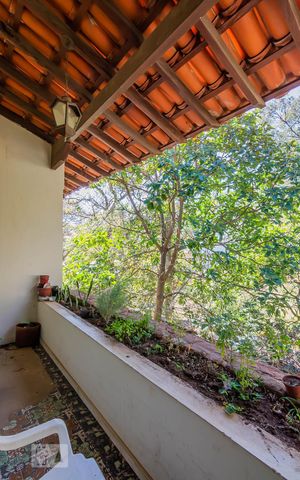 Casa de condomínio à venda com 540m², 5 quartos e 8 vagas Casa de condomínio à venda com 540m², 5 quartos e 8 vagasVaranda Quarto 3 Suíte