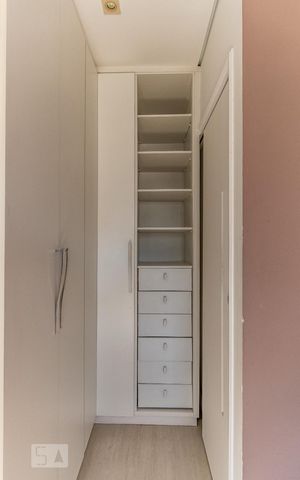Apartamento para alugar com 60m², 2 quartos e 1 vaga Apartamento para alugar com 60m², 2 quartos e 1 vagaSuíte 2 - Closet