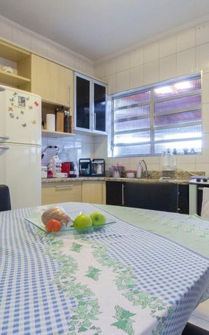 Casa de condomínio à venda com 120m², 2 quartos e 2 vagas Casa de condomínio à venda com 120m², 2 quartos e 2 vagasCozinha