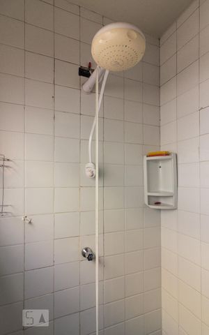 Casa à venda com 250m², 5 quartos e 2 vagasBanheiro 1