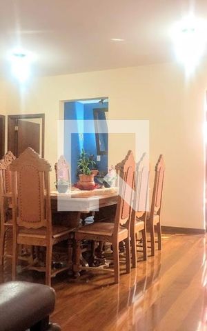 Casa à venda com 421m², 6 quartos e 6 vagas