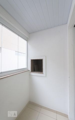 Apartamento para alugar com 72m², 2 quartos e 1 vagaVaranda 