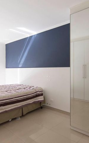 Casa à venda com 245m², 4 quartos e 4 vagasSuíte 4