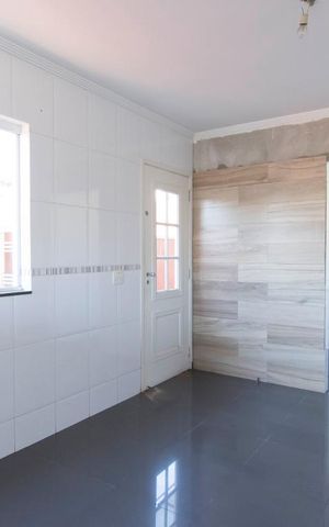 Casa à venda com 245m², 4 quartos e 4 vagasCozinha