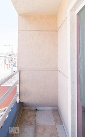 Casa à venda com 245m², 4 quartos e 4 vagasSacada Suíte 1