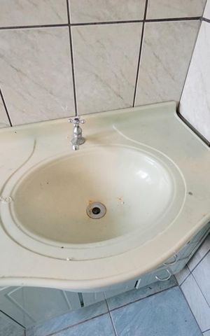 Casa à venda com 280m², 4 quartos e 2 vagas Casa à venda com 280m², 4 quartos e 2 vagasDetalhe banheiro suíte