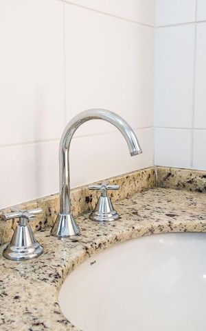 Apartamento para alugar com 75m², 2 quartos e 2 vagasBanheiro da Suíte