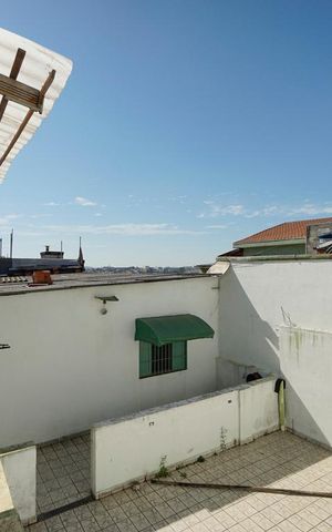 Casa à venda com 160m², 3 quartos e 2 vagasQuintal