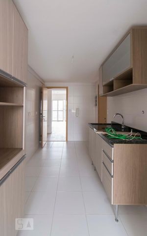 Apartamento à venda com 115m², 3 quartos e 3 vagasCozinha