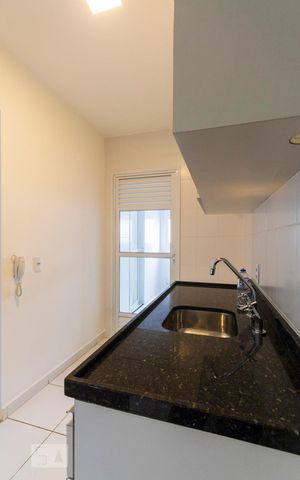 Apartamento para alugar com 76m², 2 quartos e 2 vagasCozinha