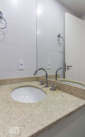 Apartamento para alugar com 76m², 2 quartos e 2 vagasBanheiro Social