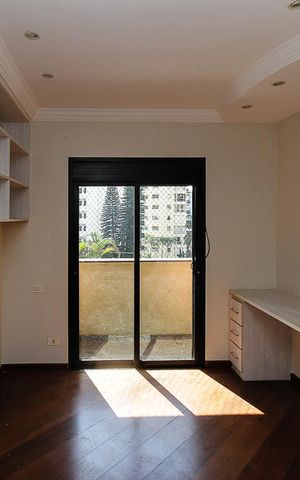 Apartamento à venda com 254m², 4 quartos e 4 vagassuite 02