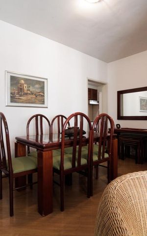 Apartamento à venda com 70m², 3 quartos e 1 vaga Apartamento à venda com 70m², 3 quartos e 1 vagaSala