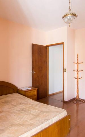 Casa à venda com 300m², 3 quartos e 8 vagasSuíte 