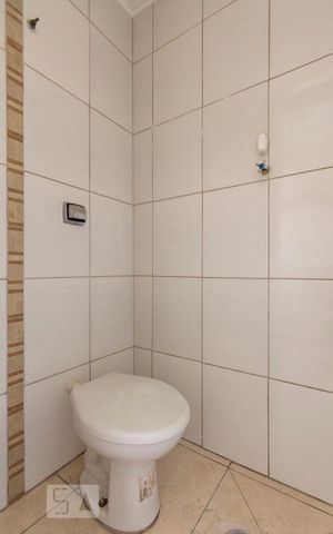 Apartamento para alugar com 70m², 2 quartos e 1 vagaBanheiro de Serviço